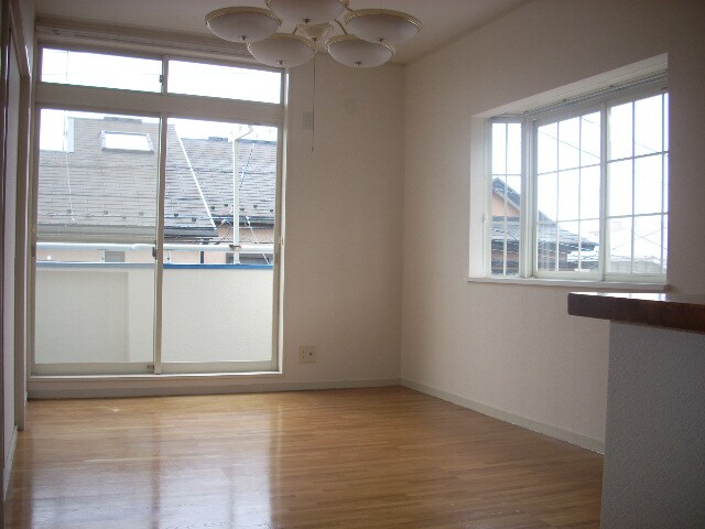 物件内観写真4　(※別部屋写真)