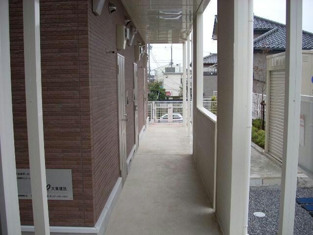 物件外観写真2　(エントランス)