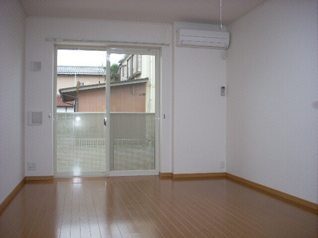 物件内観写真6　(※別号室写真)