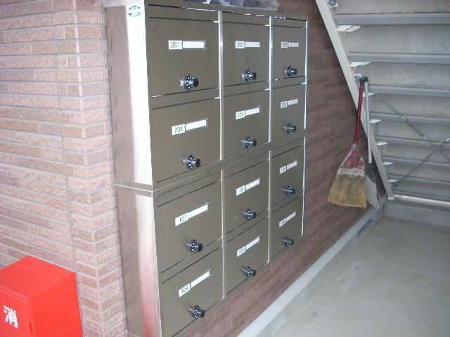 物件外観写真3　(集合ポスト)
