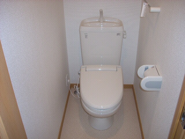 物件内観写真11　(※別号室写真)