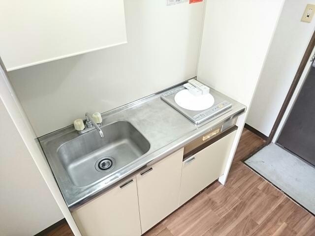 物件内観写真16　(別部屋参考写真。IHタイプ。)