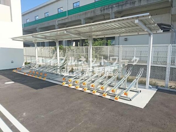 駐輪場(駐輪場)