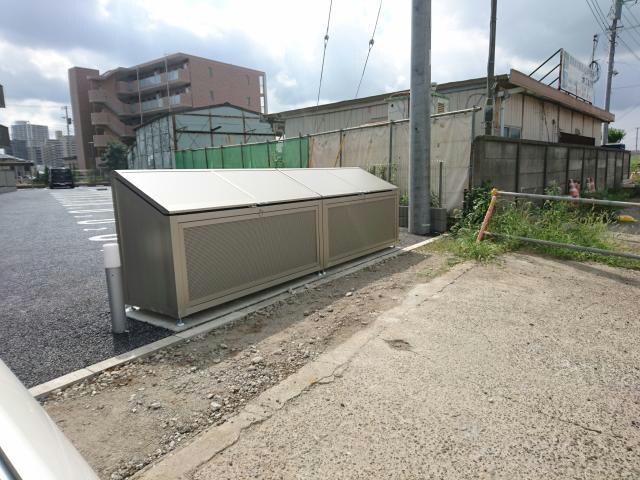 物件外観写真6　(ゴミ置場)