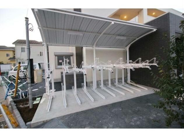 物件外観写真3　(駐輪場)