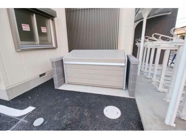 物件外観写真5　(ゴミ置場)