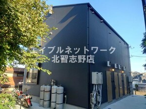 seamless高根木戸外観写真