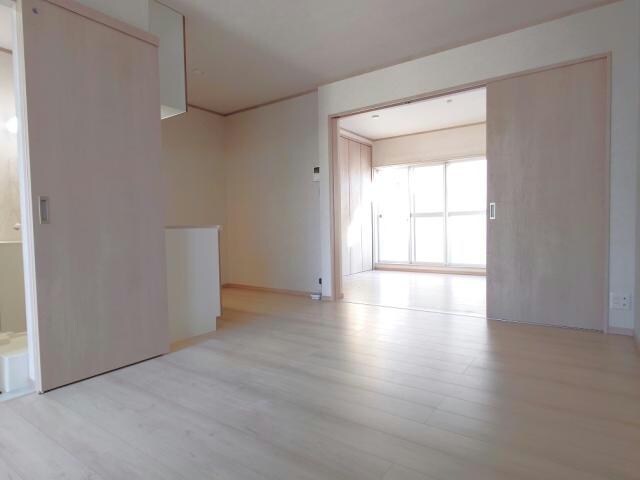 物件内観写真4　(※別部屋写真)