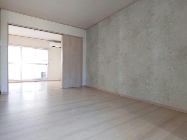 物件内観写真5　(※別部屋写真)