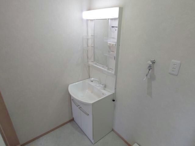 物件内観写真8　(※別部屋写真)