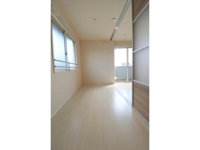 物件内観写真11　(※別部屋写真)