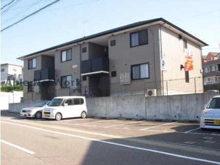 物件外観写真3　(Ｂ棟)