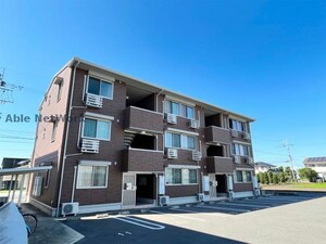 ベルメゾン古賀島外観写真
