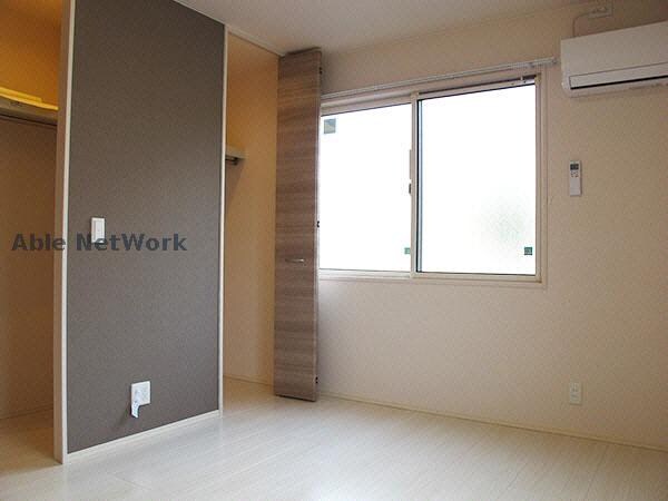 物件内観写真7　(洋室　収納)