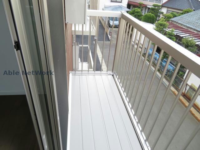 アヴニールA棟のベランダ・バルコニー