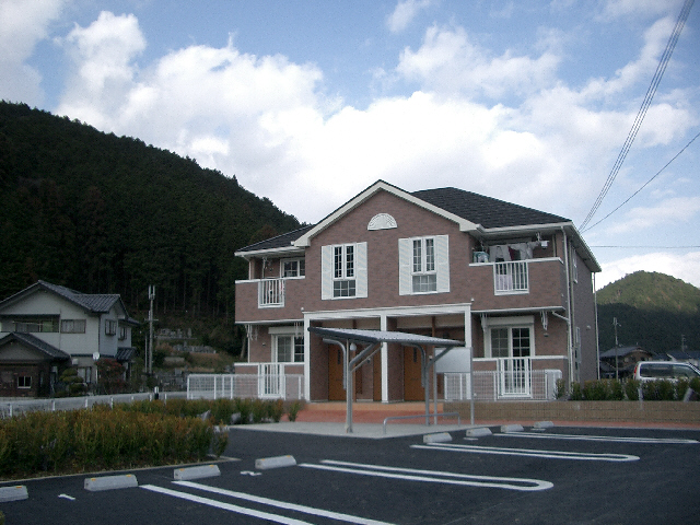 ルミエールA棟