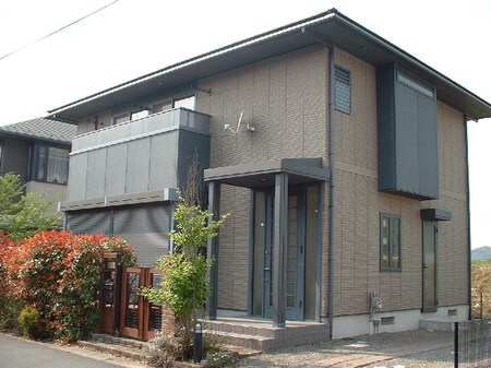 柏原貸家（ミサワ高階分譲地内）外観写真