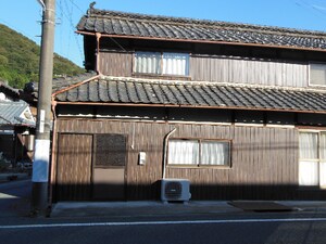 石生貸家（岸本邸）外観写真