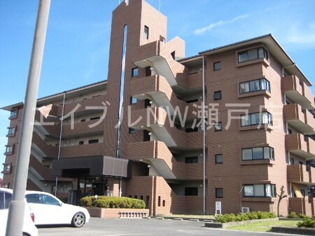 ロイヤルビレッジ山甚外観写真