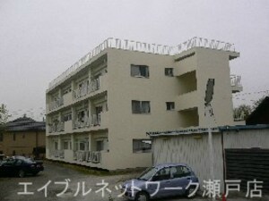 大沢マンション外観写真