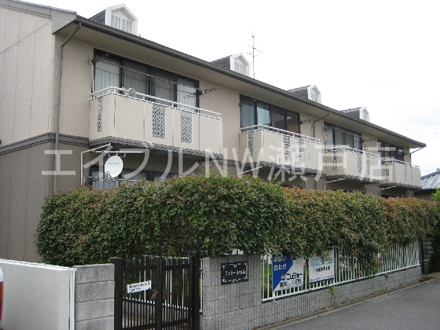 ファミール白山