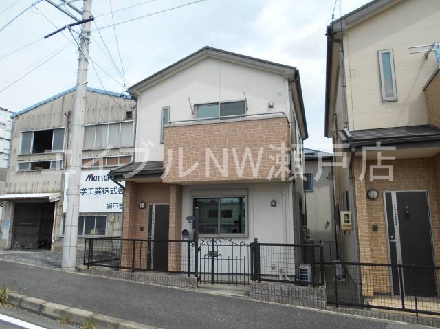 ファミーユ３号館