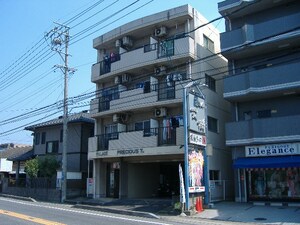 パレスプレサス７ｔｈ外観写真