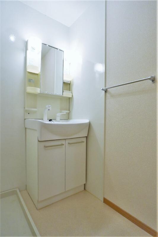 物件内観写真14　(独立洗面台)