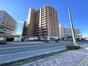 プレジデント皇神西条駅前外観写真