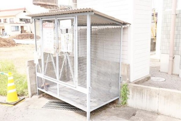 居室(敷地内ゴミステーション)