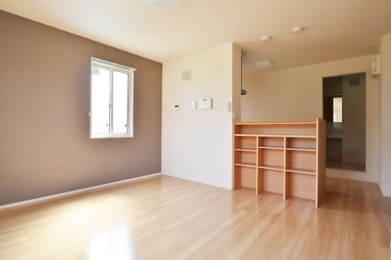 物件内観写真6　(リビング)