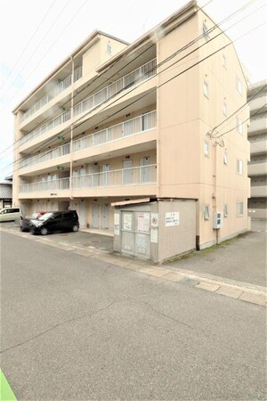 兼安マンション外観写真