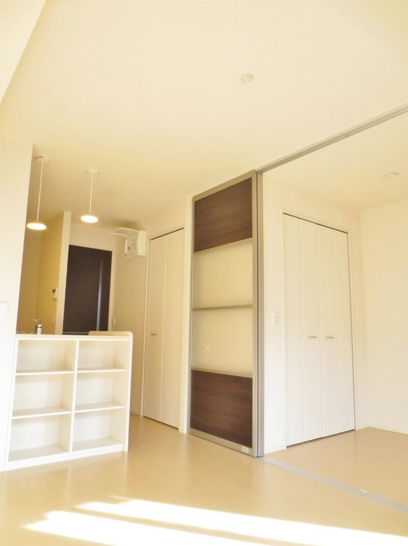 物件内観写真6　(リビング)