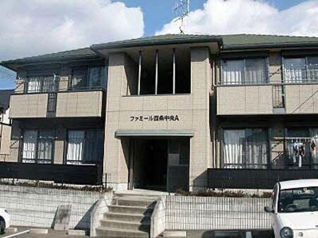 ファミール西条中央　Ａ棟外観写真
