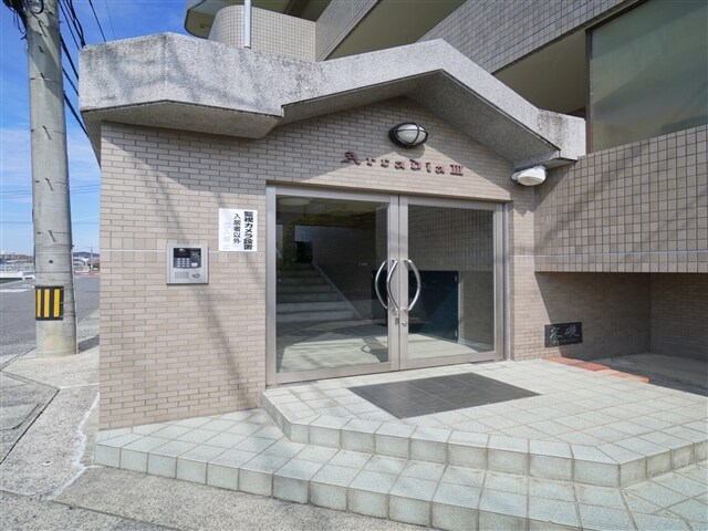 物件内観写真2　(エントランス)