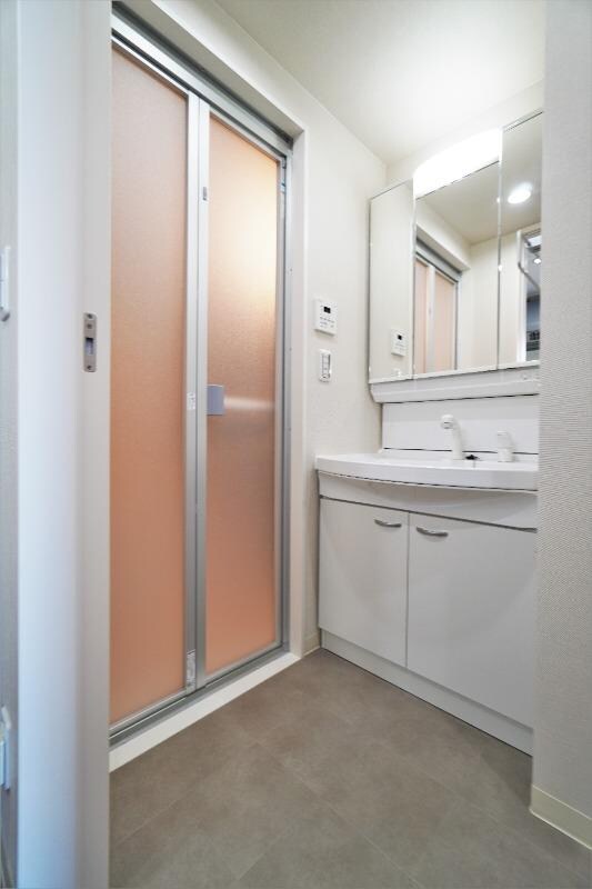 物件内観写真18　(洗面脱衣スペース)