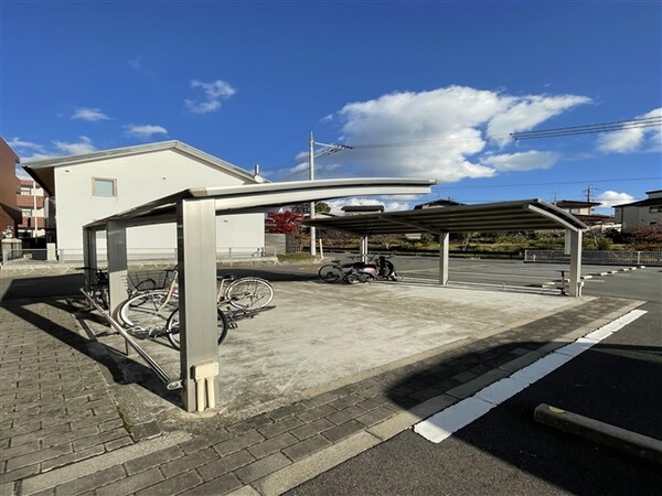 居室(駐輪場)