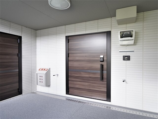 物件内観写真6　(玄関)