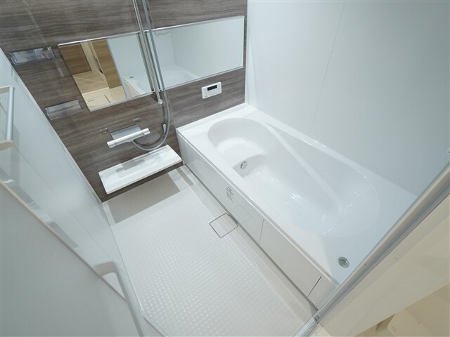 物件内観写真15　(バスルーム)