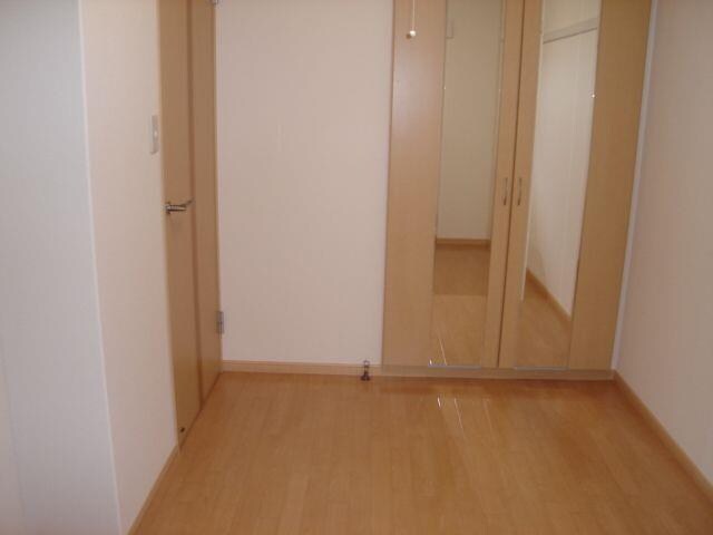 物件内観写真15　(洋室)