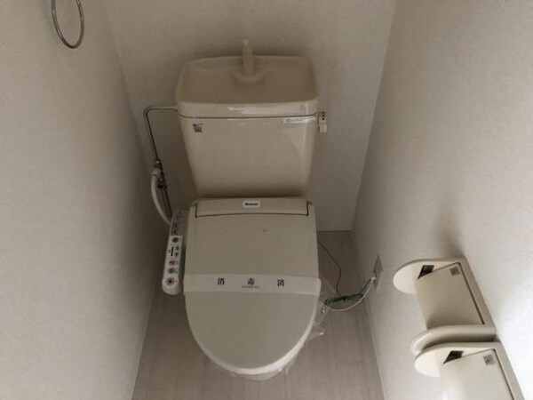 居室(シャワー付トイレ)