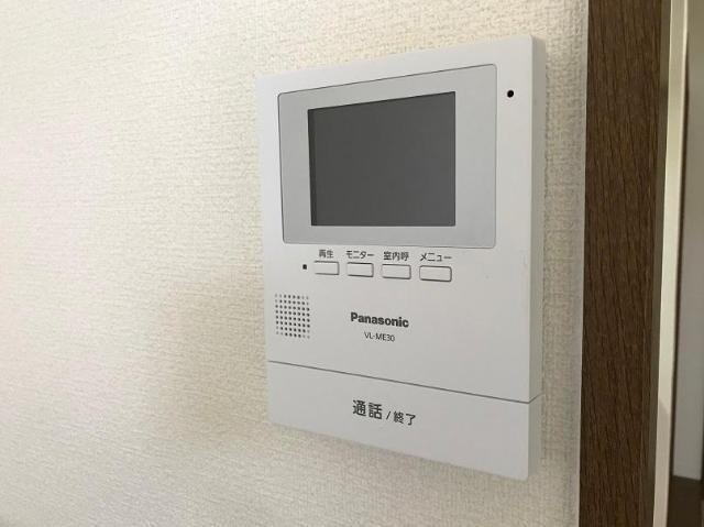 物件内観写真15　(カメラ付インターホン)