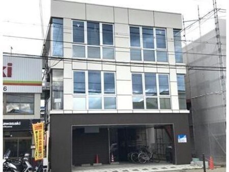 シュロス外観写真