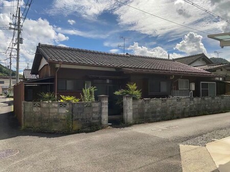 岡町堂ノ前18-1　借家外観写真