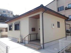 本町7丁目貸家外観写真