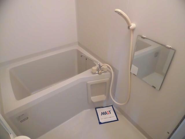 グラスグリーンＡ棟のバス