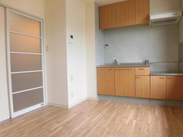 グラスグリーンＡ棟のリビングダイニング