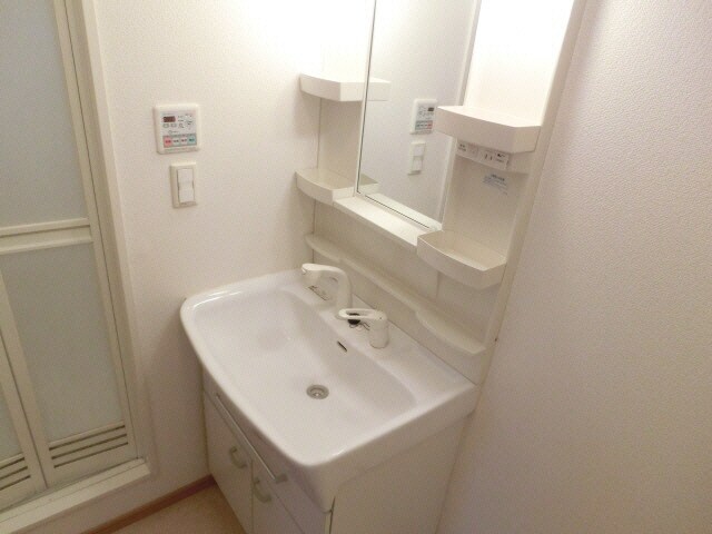 インテックス北神戸の洗面所・脱衣所