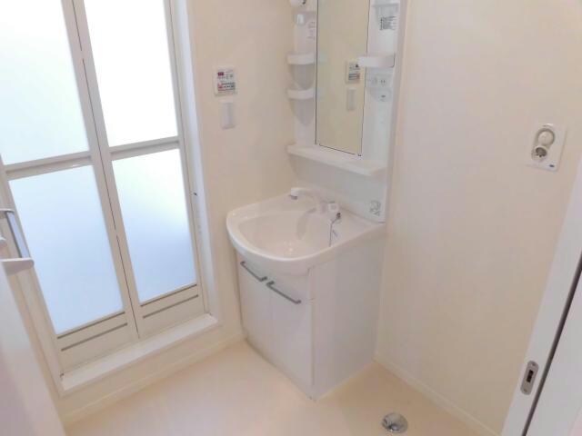 ＭＡＳＴ　ＣＯＵＲＴ藤原台Ａ棟の洗面所・脱衣所