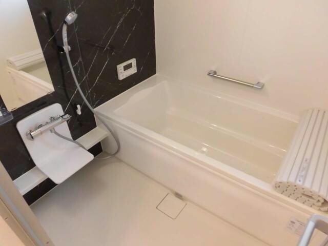 物件内観写真2　(同タイプの写真です)